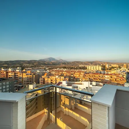 Ahoy Aparthotel 4*